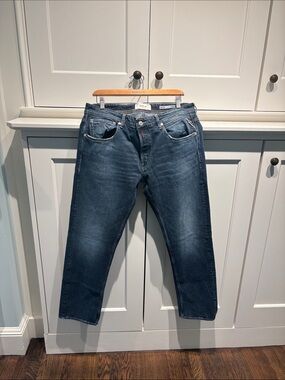 Replay Men’s Grover Straight Fit Jeans in Faded Blue Denim 34x40